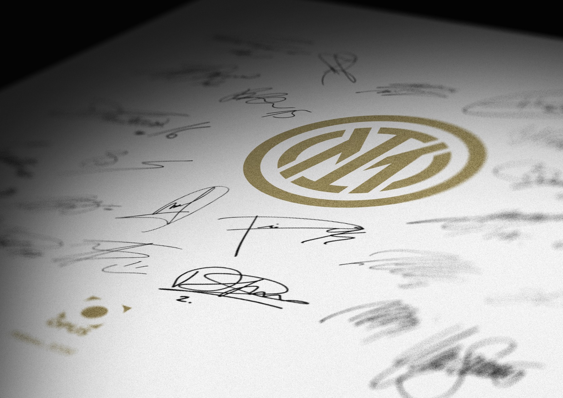 Inter The Opus signature page, signed by the first team squad